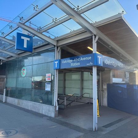 Comfort Cottage Guest House Near Subway Station, Bus And Downtown Vancouver Exterior photo